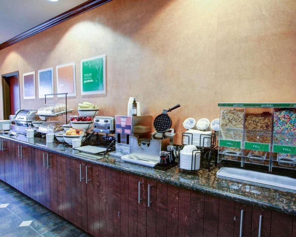 Comfort Inn & Suites Navasota Екстериор снимка