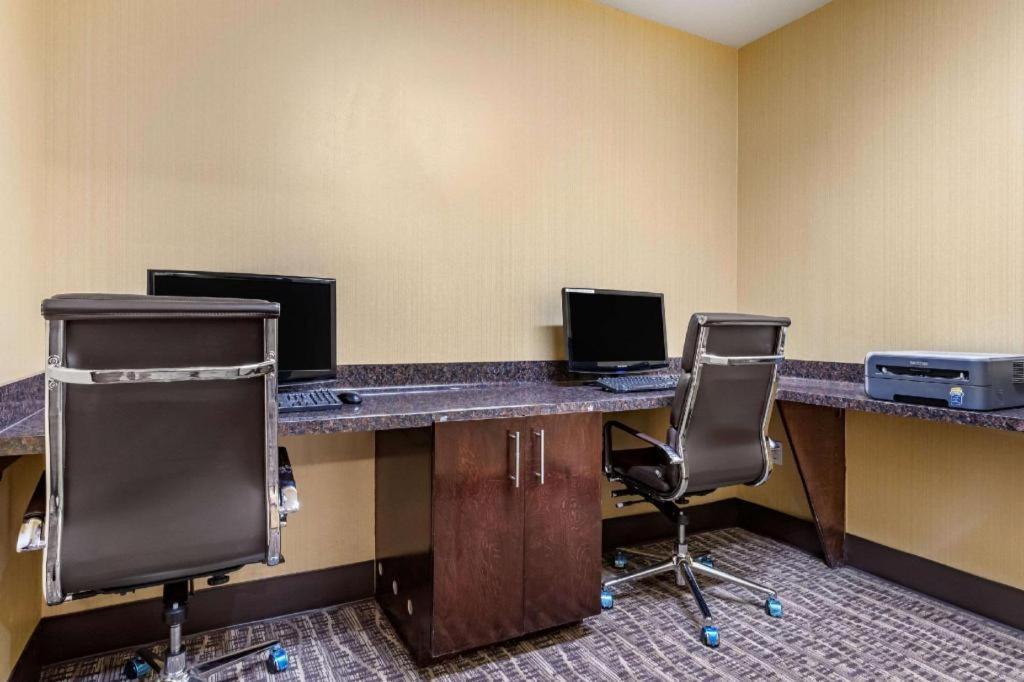 Comfort Inn & Suites Navasota Екстериор снимка