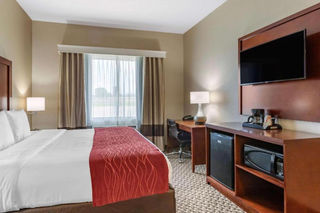 Comfort Inn & Suites Navasota Екстериор снимка