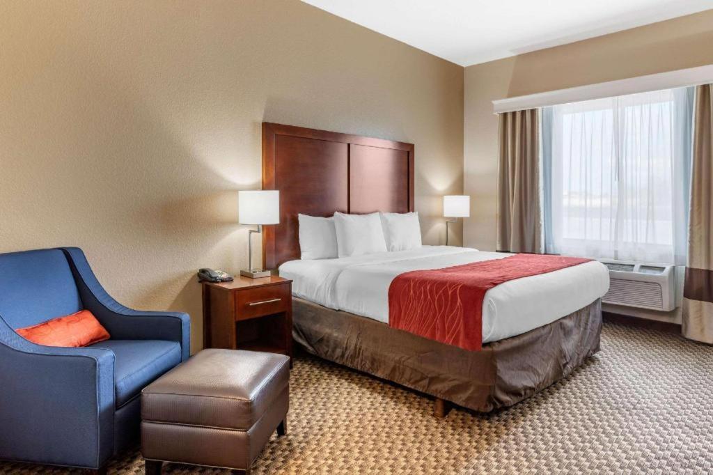 Comfort Inn & Suites Navasota Екстериор снимка