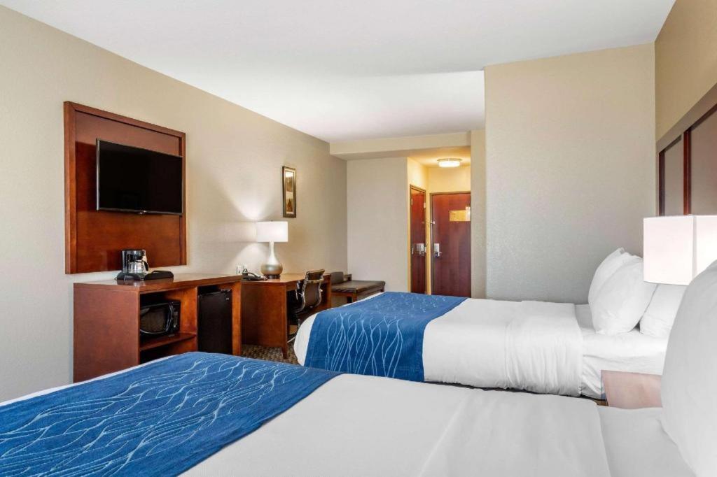 Comfort Inn & Suites Navasota Екстериор снимка
