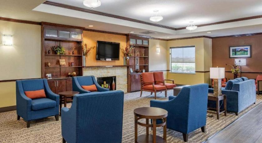 Comfort Inn & Suites Navasota Екстериор снимка