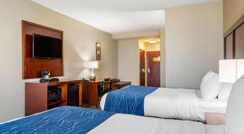 Comfort Inn & Suites Navasota Екстериор снимка